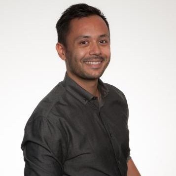 Headshot of Casey Neves